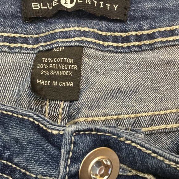 Blue Identity Women's Denim Capri Jeans Size 12P - Picture 3 of 4